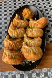 Veg  fried  momos