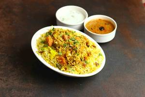 Veg Dum Biryani [750 Ml]