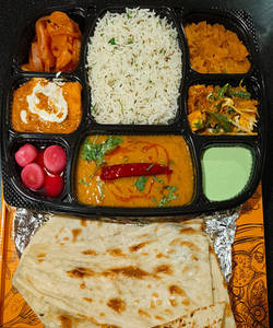 Theth Veg Thali With Naan