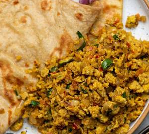 Egg Bhurji with plain paratha 2