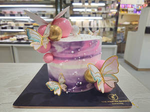 PINK SHADES CAKE (pineaple)