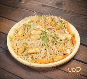 Paneer Hakka Noodles