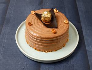 Eggless Hazelnut & Truffle Cake [500 g]