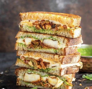 Tandoori Paneer Sandwich