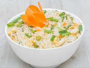 Veggie Rice In Schewan Sauce
