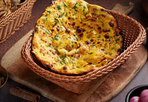 Butter Onion Missi Roti