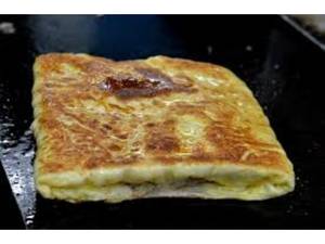 Egg Veechu Parotta