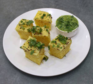 Nylon Khaman ( Pani Pocha )