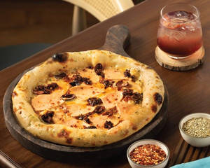 Chicken Mortadella & Bechamel Cheese Pizza