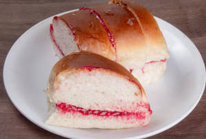 Bun Maska Cheese