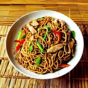 Chicken hong kong style noodles