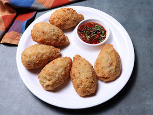 Pork Bali Momos [6 Pieces]