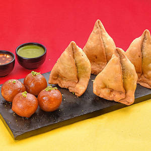 4 Pcs Samosa + 4 Pcs Gulab Jamun