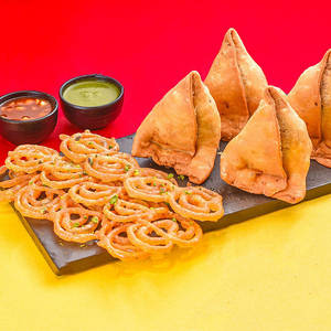 4 Pcs Samosa + 250 Grams Jalebi