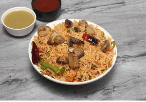 Mushroom Schezwan Fried Rice (large)