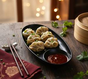 Spinach Corn Steamed Momos [6 pieces]
