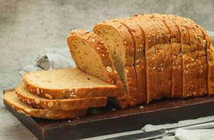 MULTIGRAIN BREAD (400GM)