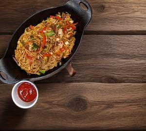 Mixed Chow Mein (Non veg)