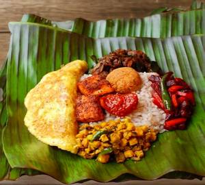 Non veg meals [pothichoru]