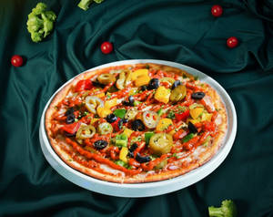 Garden Fresh Vegetable Pizza