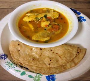 4 Pcs Fish Gravy With 4 Tawa Butter Roti
