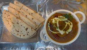 Kadai Chicken With 3pc Rumali Roti