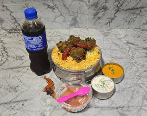 Goungra Chicken Biryani With Double Ka Metha And Soft Drink 250ml