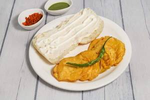 Classic Mayo Bhajiya Pav