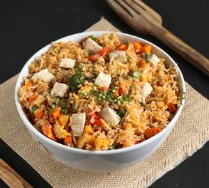 Burnt Garlic Chicken Fried Rice