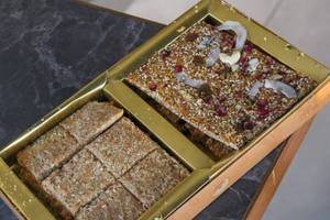 2 Khana Gajak Box 700 Gms