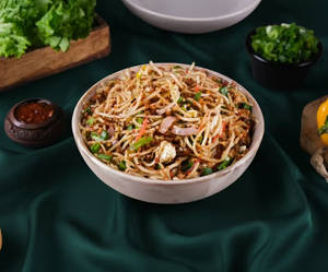 Veg Chilli Garlic Noodles