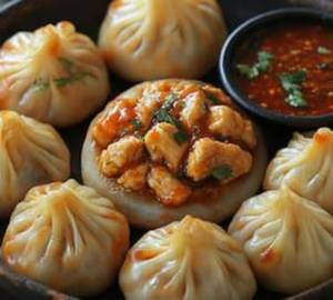 Spicy Chicken Momos - 6 Pieces