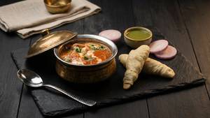 Soya Chaap Butter Masala