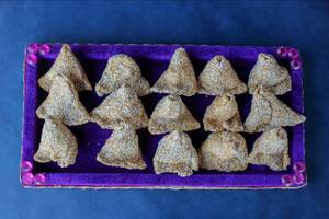 Samosa Gajak 300 Gms