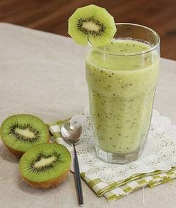 Kiwi milk shake