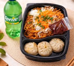 Veg Dhangthuk With Veg Steamed Momos
