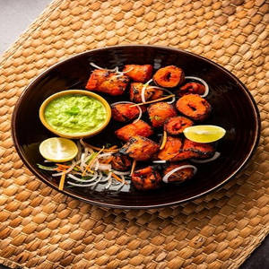Achari Soya Chaap Tikka Half