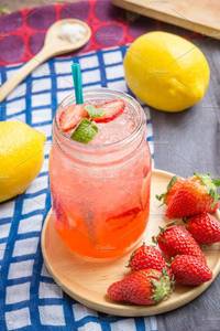 Strawberry lemon special