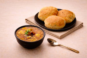 Poori With Aloo Sabji (3pcs)