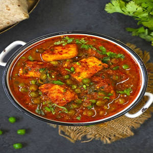 Matar Paneer