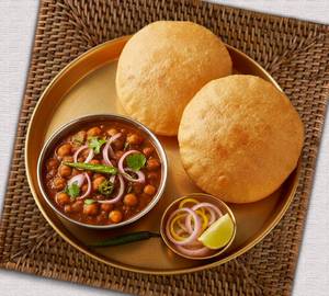 Chole Puri Thali