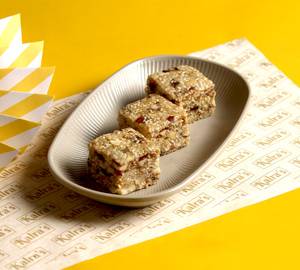 Khajoor Til Burfi