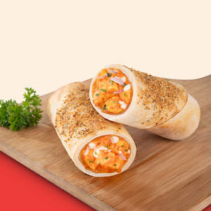 Paneer Makhani Pizza Roll