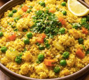 Veg khichadi + chokha papad achar