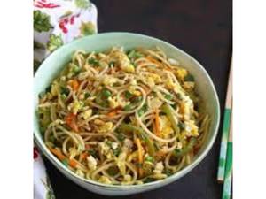 Egg Hakka Noodles