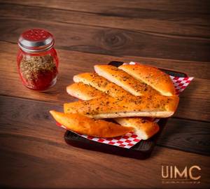 Garlic bread with dip