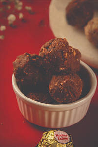 Rocher Laddu