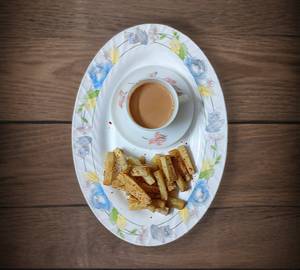 Tea(4-5 cups) with french fries