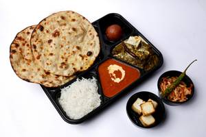 Palak Paneer Veg Thali Combo