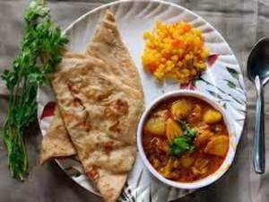 Plain Paratha With Curry